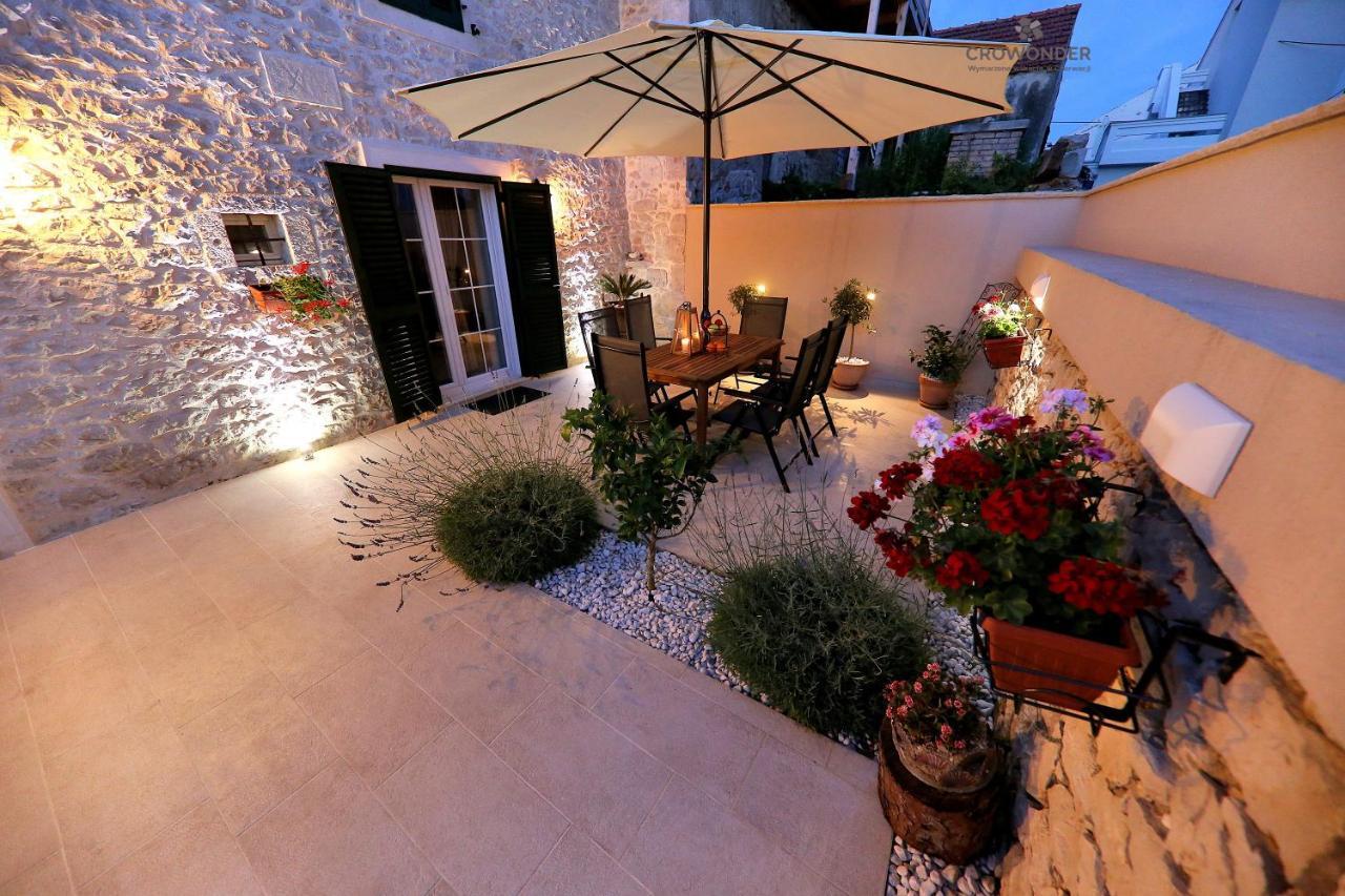 Amazing Villa Mari Near Beautiful Beach In Zadar